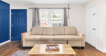 Norwood Seven Flat No. 5 -City Stay/King Bed/WiFi