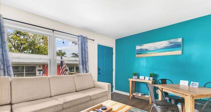 Norwood Seven Flat No. 6 -Convenient/King Bed/WiFi