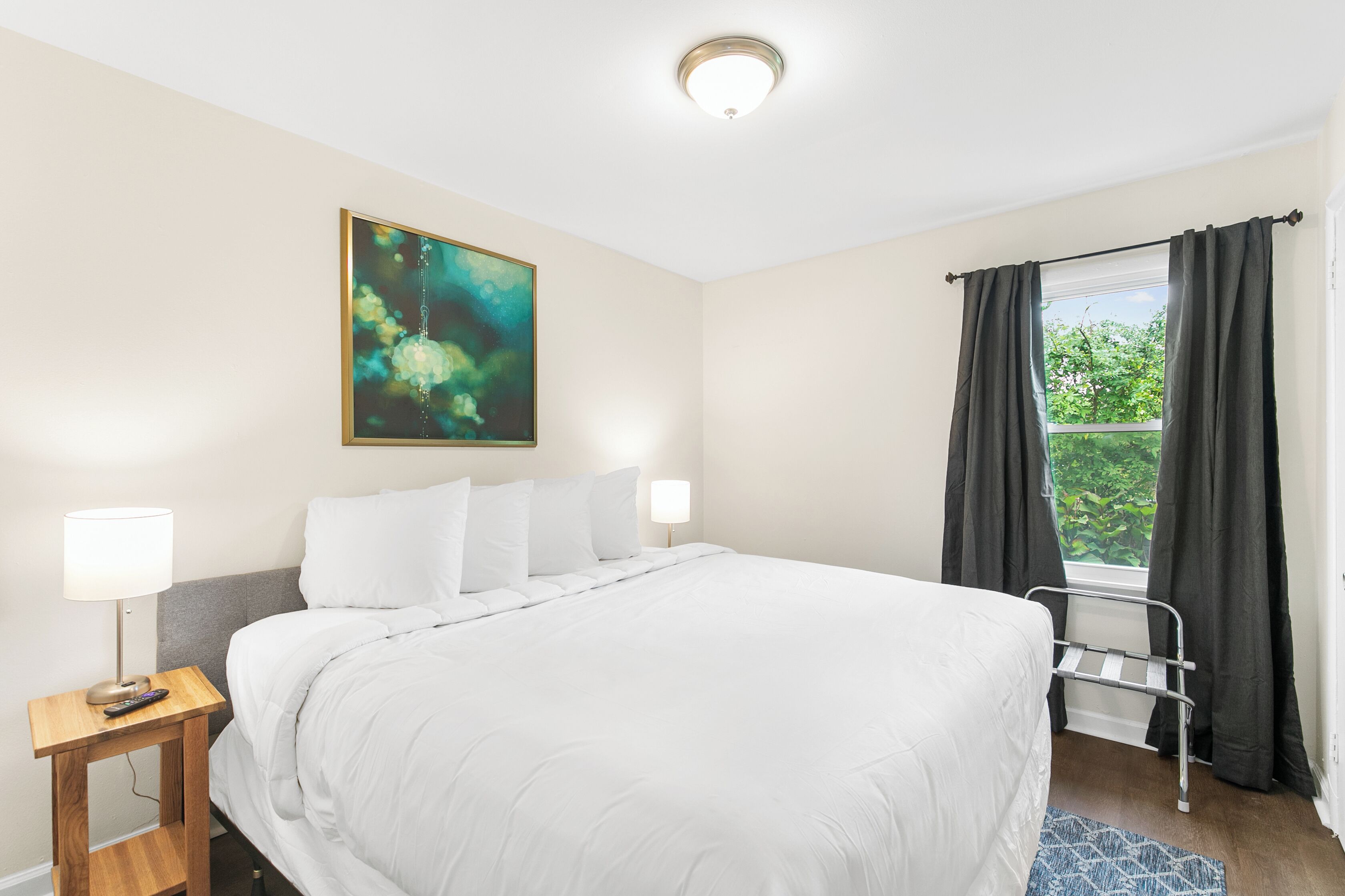 2 habitaciones, tabla de planchar con plancha y wifi gratis 