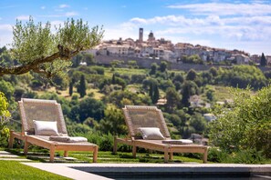 A heated pool - Casa Tua – Iconic villa, sea & Saint-Paul views (Saint Paul de Vence)