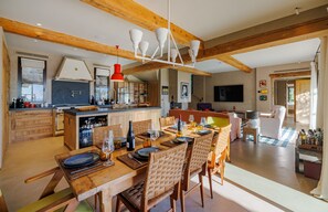 Dining - Casa Tua – Iconic villa, sea & Saint-Paul views (Saint Paul de Vence)