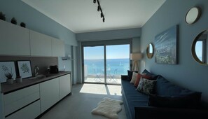 Apartment | Living room - Waterfront Stay in Charaki (Rhodes)