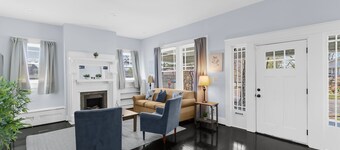 Ruffner Retreat House | Fenced Yard & Group Stay