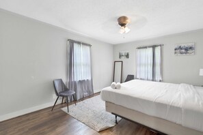 3 chambres, fer et planche à repasser, Wi-Fi gratuit, draps fournis
