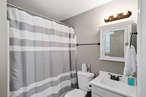 Bathroom - The Bradley Estate | Spacious Stay w/ Private Yard (Huntsville)