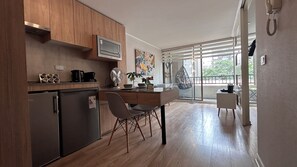 Interior - 5 Min to Subway Station - Pet friendly - Private Parking - Wifi (Santiago)