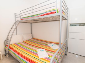 Iron/ironing board, free WiFi, bed sheets - O Lagar Apartamento T1 a 200m Campo Golfe (Conceição de Tavira)