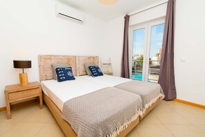 Iron/ironing board, free WiFi, bed sheets - Cabanas Gardens Apartamento T1 Vista Piscina (Cabanas de Tavira)