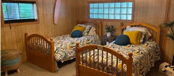 3-bedroom villa in enchanting La Crosse with river access