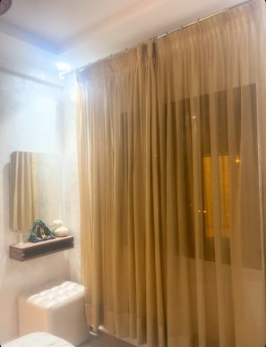2 bedrooms, iron/ironing board, WiFi, bed sheets - Modern Wi-Fi, Agadir, 10 min Beach, Netflix, IPTV, First floor. 93m2. Balcony. (Agadir)