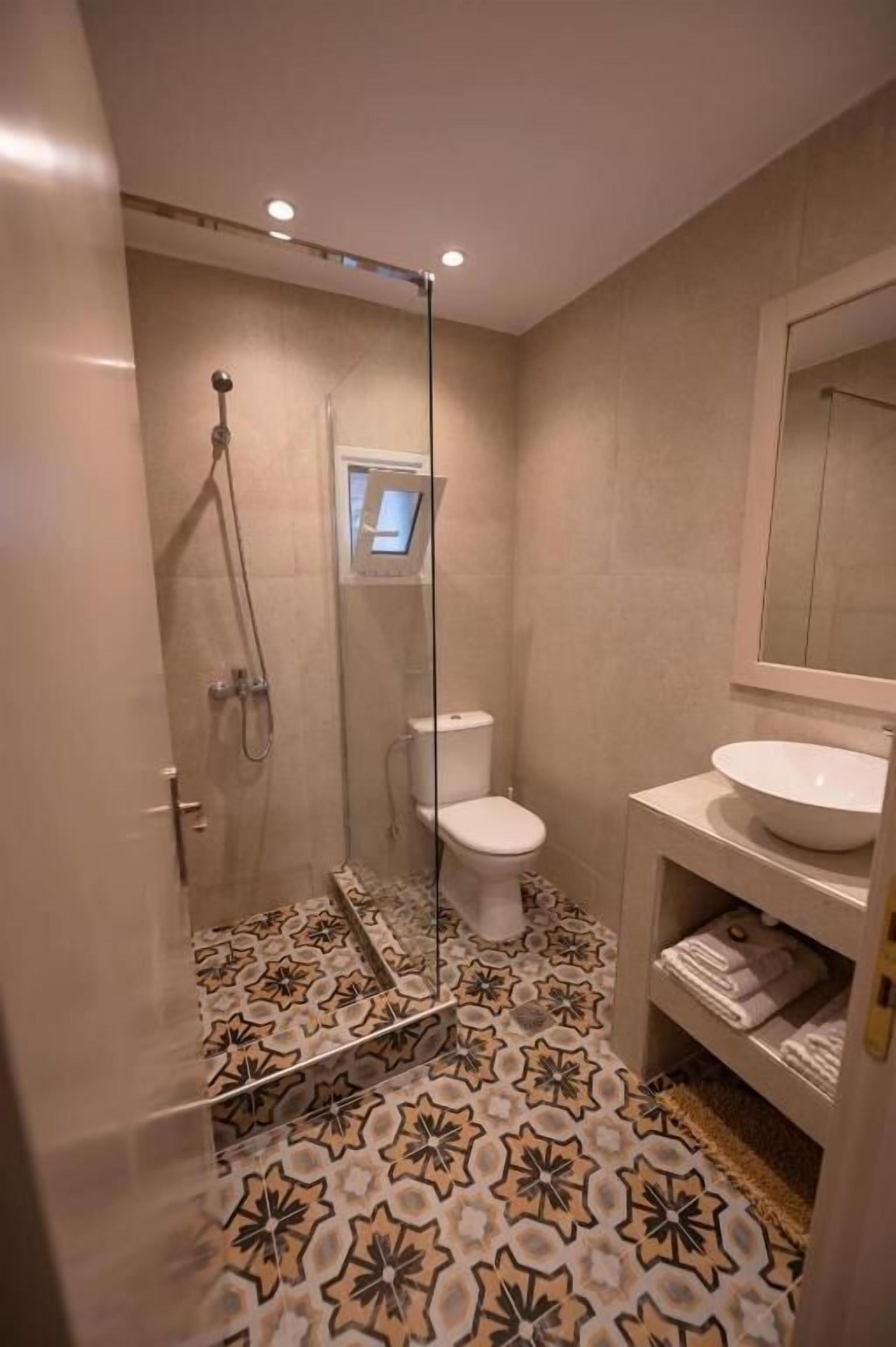 Deluxe-Studio, Balkon, Meerblick | Badezimmer