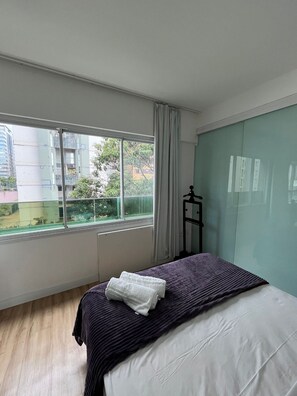 Blackout drapes, iron/ironing board, free WiFi - LK Funcionários 9 (Belo Horizonte)