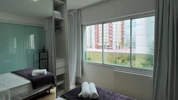 Apartment | Blackout curtains, iron/ironing board, free WiFi