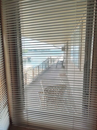 Cozy Studio with a great view of West Lake Okoboji