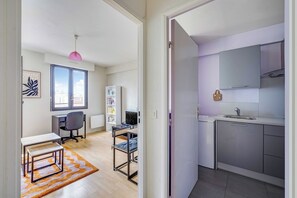 House | Interior - Spacious Studio 2P - Near La Defense (Courbevoie)