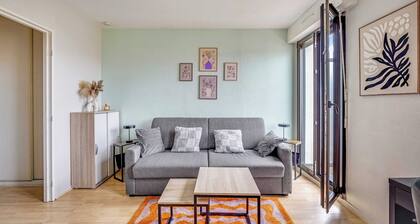 Spacious Studio 2P - Near La Defense
