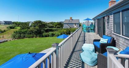 Fairway and Ocean Views on Nantucket, walk to the beach!