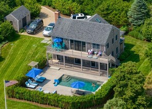 Exterior - Fairway and Ocean Views on Nantucket, walk to the beach! (Nantucket)