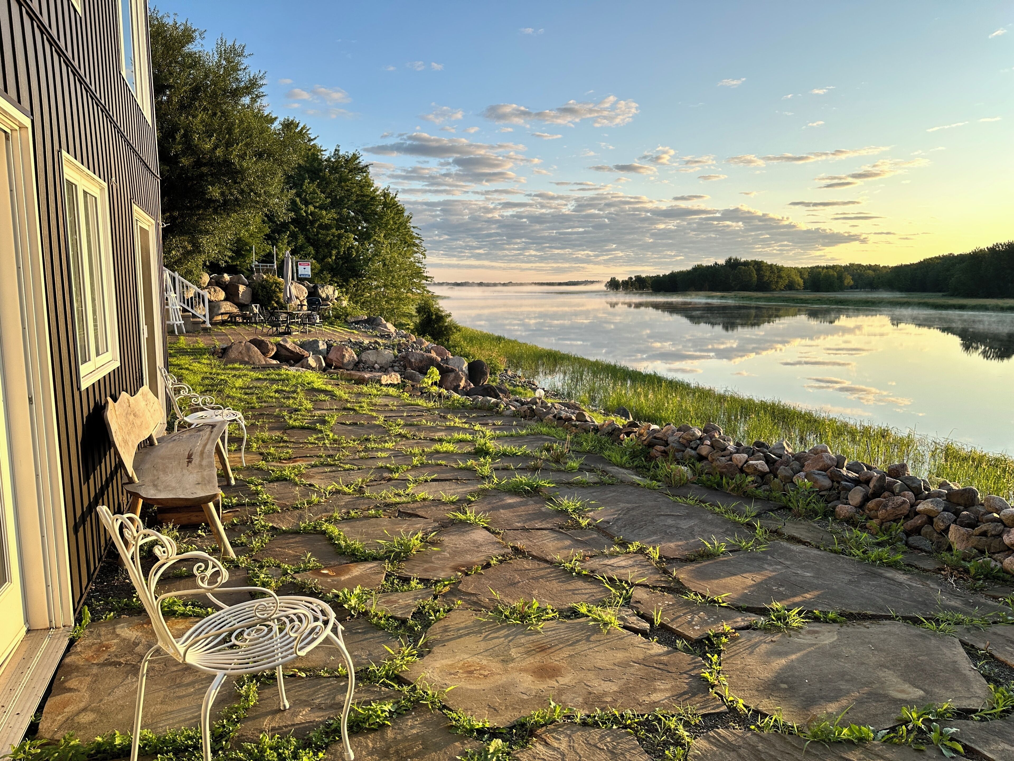 On The Rocks Gagetown Serenity gorgeous waterfront on the Saint John River