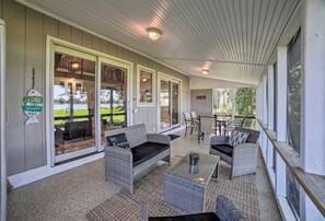 Outdoor dining - Waterfront Oasis w Beach, Dock & Kayaks! (Rome City)