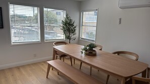 Dining - Beach Adjacent Four Bedroom Apartment (Manhattan Beach)