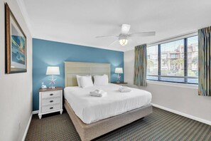 3 bedrooms, iron/ironing board, WiFi, bed sheets - 3-bed 3 bath ocean front apt, two balconies. Pool, courts, grills, beach access. (Hilton Head Island)