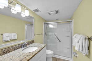 Shower, hair dryer, towels, soap - 3-bed 3 bath ocean front apt, two balconies. Pool, courts, grills, beach access. (Hilton Head Island)
