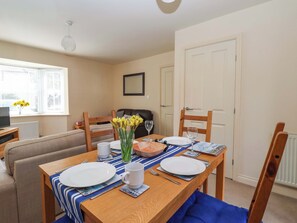 Dining - Sea Glass Cottage (Filey)