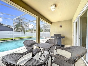 Terrace/patio - Serene Escape: Near Disney, South-Facing Pool & Game Room (Clermont)