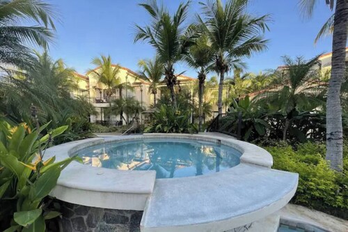 Stunning Oceanview Condo w/ Exceptional Views & Resort-Style Amenities