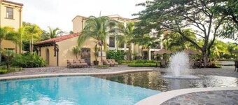Stunning Oceanview Condo w/ Exceptional Views & Resort-Style Amenities