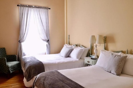 Standard Double Room | Free WiFi. Essex House and Tavern