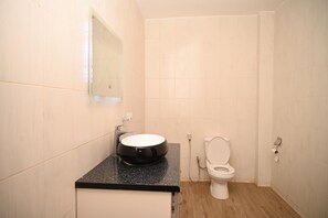 Classic Double Room | Bathroom