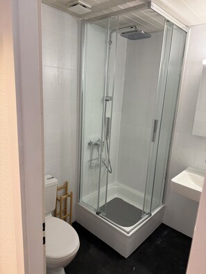 Bathroom - Stay Switzerland Hotel & Apartments (Unterseen)