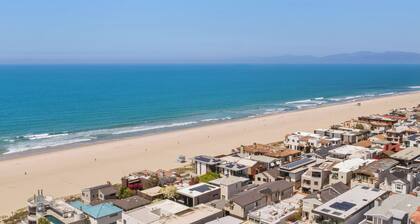 2 Bedroom 1 Block From the Sand Manhattan Beach
