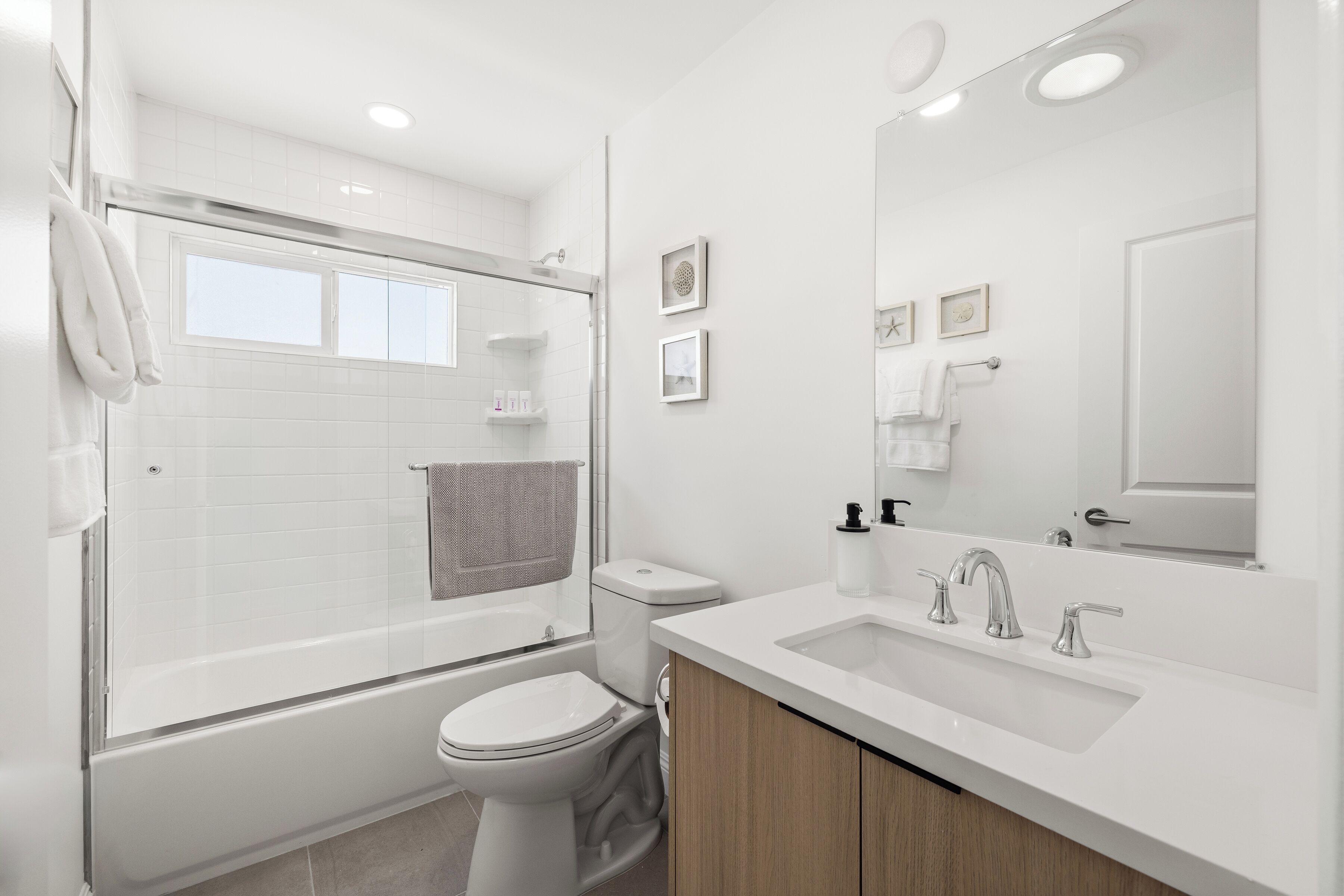Towels, soap, toilet paper