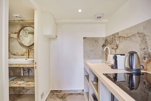 Apartment | Private kitchen - Charming AC Duplex - Bastille Le Marais (Paris)