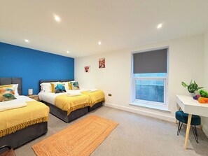 2 bedrooms, iron/ironing board, free WiFi, bed sheets - City Views I 2BR Sleeps 7 I The Heart of Brighton (Brighton and Hove)
