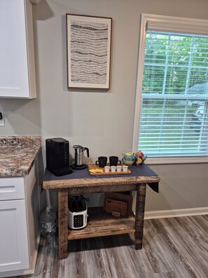 Interior - Modern 2BR/1BA Whiteville NC / 20 min to lake 35 min to beaches! (Whiteville)