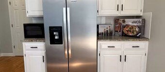 Sleeps 10 - Bright&Cozy - World Cup Getaway