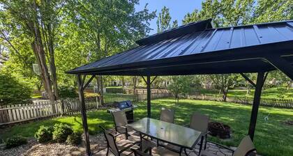 Sleeps 10 - Bright&Cozy - World Cup Getaway