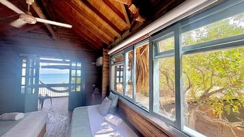 3 habitaciones y ropa de cama