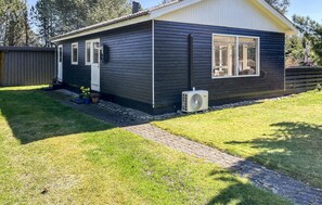 Exterior - Gorgeous home in Hals with WiFi (Hals)