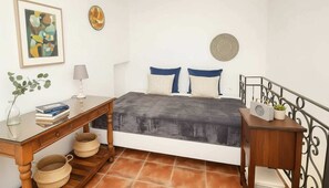 Apartment | 1 Schlafzimmer, individuell eingerichtet, Bügeleisen/Bügelbrett