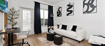 Modern 1BR NEAR BOSTON w/ POOL & Gym