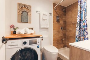 Hair dryer - Maison Mosaïque | Boho 1BR near Leonard Cohen (Montreal)