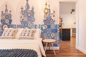 1 bedroom, desk, iron/ironing board, WiFi - Maison Mosaïque | Boho 1BR near Leonard Cohen (Montreal)