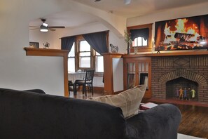 Living area - ALL INCLUSIVE Clean, Safe, and Furnished for those seeking a home away from home (Buffalo)