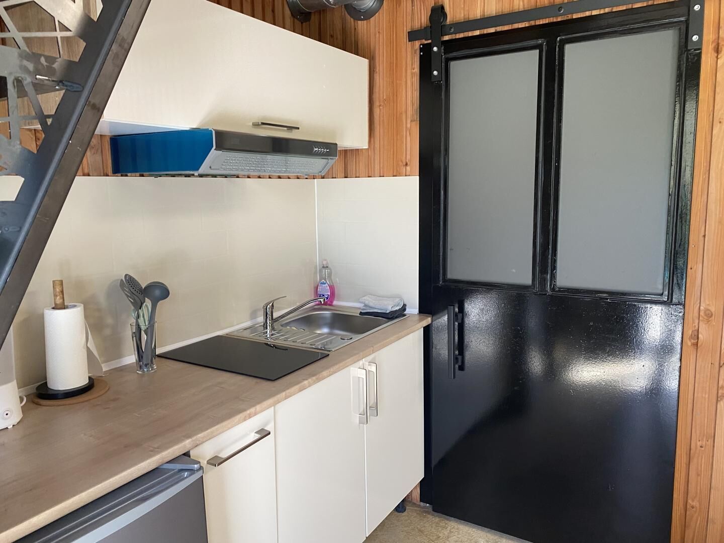 Fridge, oven