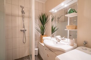 Apartment | Bathroom - Carry Le Rouet, Proche Plages, Commerces (Carry-le-Rouet)